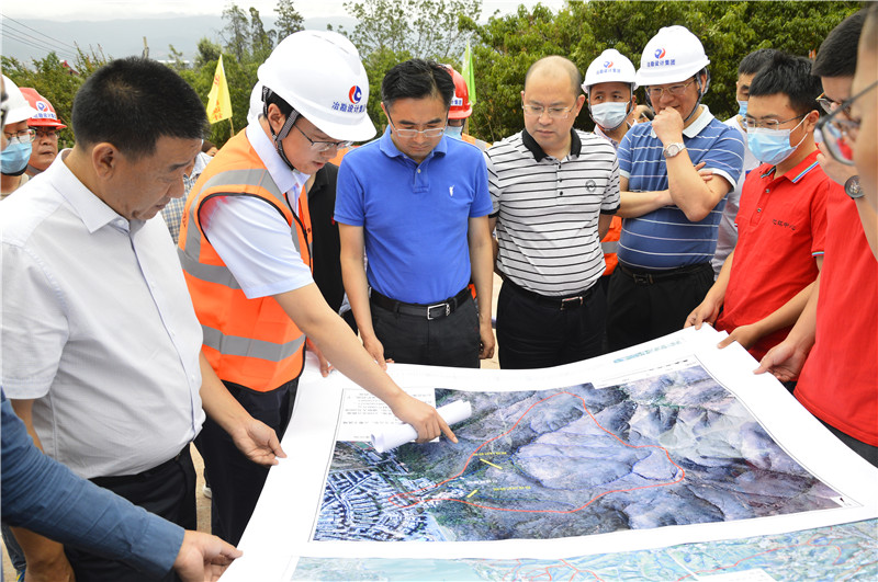 謝安軍書記一行到四川省冶勘設計集團西昌應急項目調研