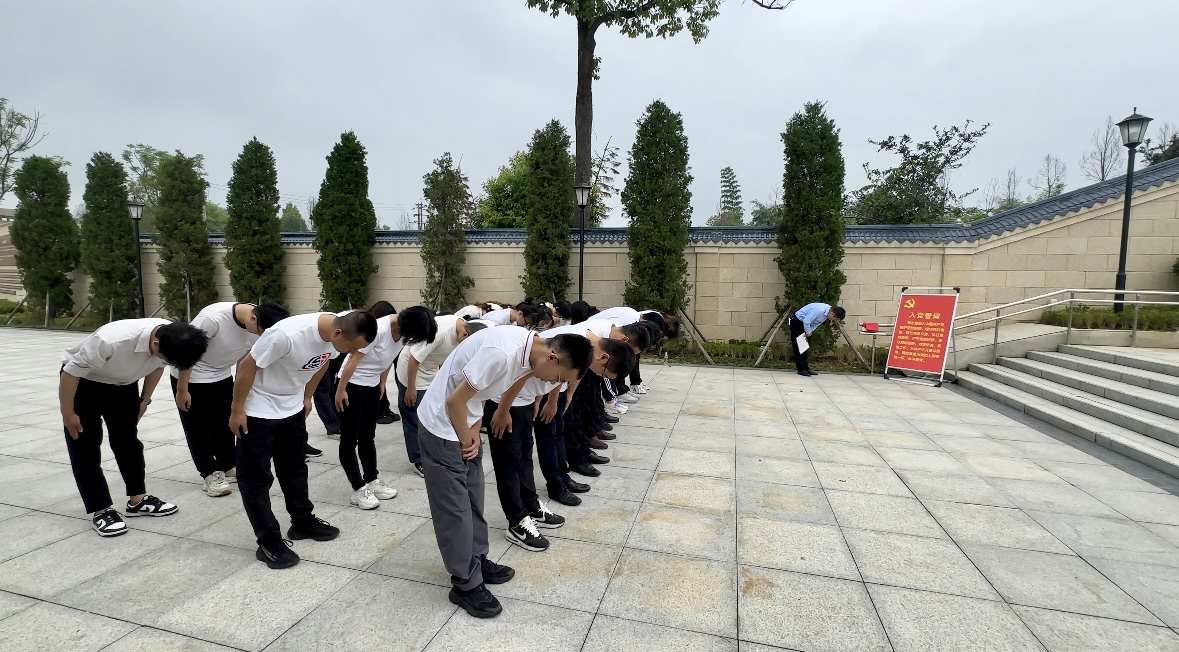 賡續紅色血脈 筑牢廉潔細胞|集團各黨組織開展“七一”主題黨日活動