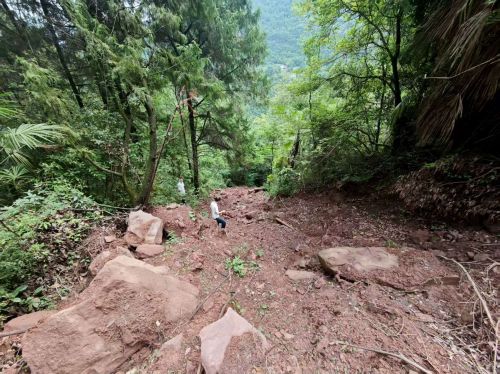 汛期堅守一線 筑牢地災防治安全屏障