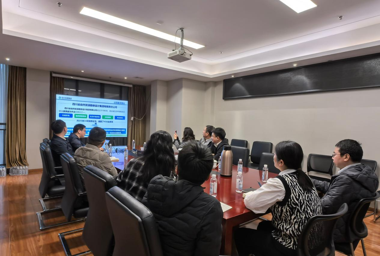 深化技術(shù)交流 共謀合作新篇丨勘察設(shè)計(jì)集團(tuán)與黃淮實(shí)驗(yàn)室開展交流座談 深化技術(shù)交流 共謀合作新篇丨勘察設(shè)計(jì)集團(tuán)與黃淮實(shí)驗(yàn)室開展交流座談